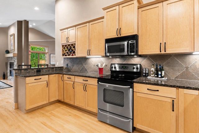625 Nightingale Lane, Cottage Grove, WI 53527