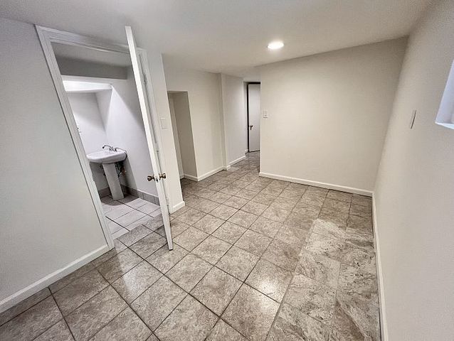 1511 Greenleaf Street 1, Evanston, IL 60201