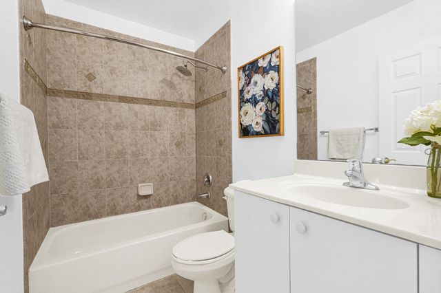 1427 NW 34th Way, Lauderhill, FL 33311
