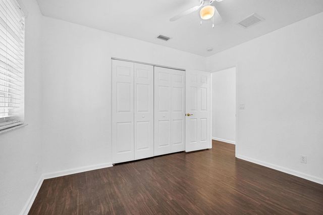 1427 NW 34th Way, Lauderhill, FL 33311