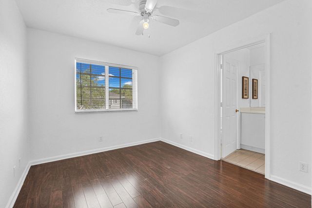 1427 NW 34th Way, Lauderhill, FL 33311