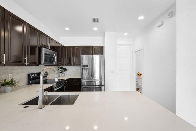 1427 NW 34th Way, Lauderhill, FL 33311