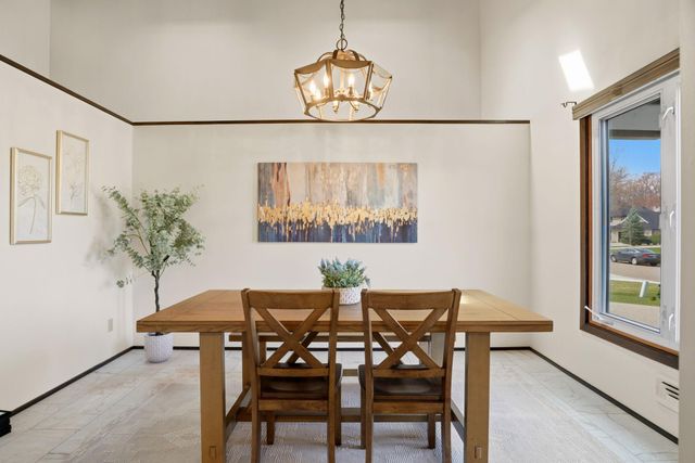 1286 Castle Court, Golden Valley, MN 55427