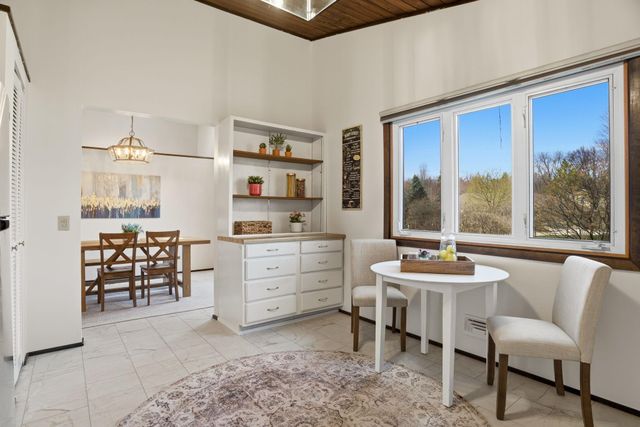 1286 Castle Court, Golden Valley, MN 55427