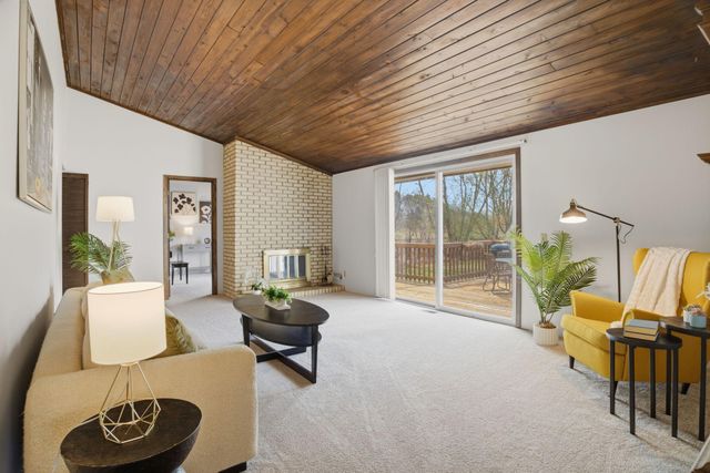 1286 Castle Court, Golden Valley, MN 55427