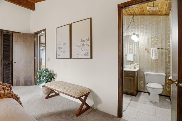 1286 Castle Court, Golden Valley, MN 55427