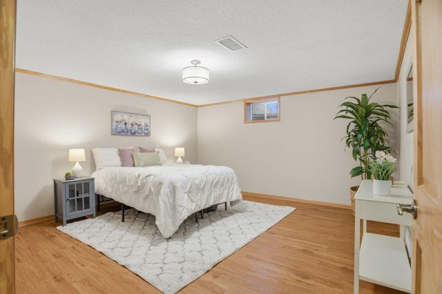 1286 Castle Court, Golden Valley, MN 55427