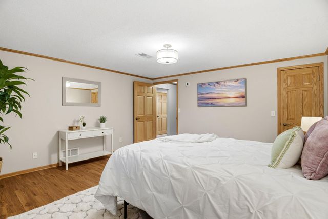 1286 Castle Court, Golden Valley, MN 55427