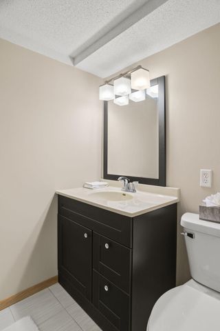 1286 Castle Court, Golden Valley, MN 55427