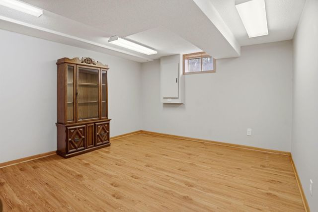 1286 Castle Court, Golden Valley, MN 55427