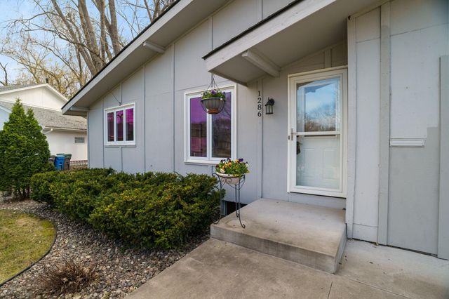 1286 Castle Court, Golden Valley, MN 55427