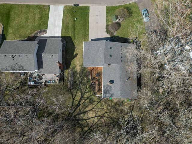 1286 Castle Court, Golden Valley, MN 55427