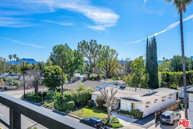 5110 Whitsett Avenue 303, Valley Village, CA 91607