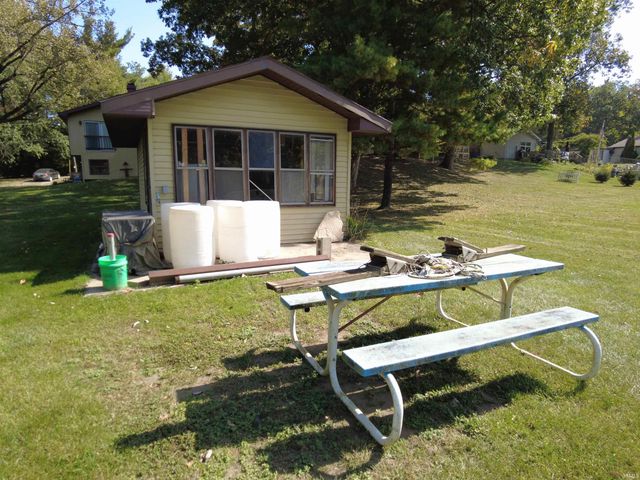 3964 N Lake Rd 24 E Road, Monticello, IN 47960