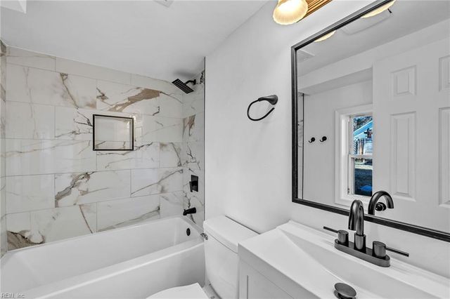 1064 Georgetown RD, Norfolk, VA 23502