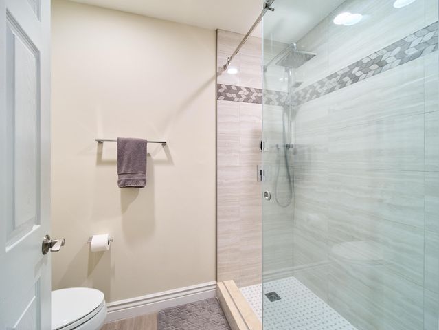 19218 Glenmoor Drive, West Palm Beach, FL 33409