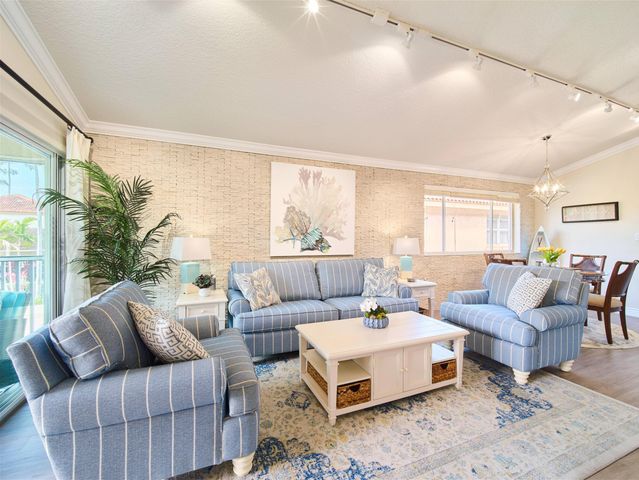 19218 Glenmoor Drive, West Palm Beach, FL 33409