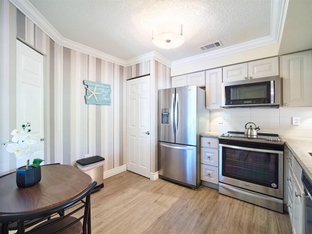 19218 Glenmoor Drive, West Palm Beach, FL 33409