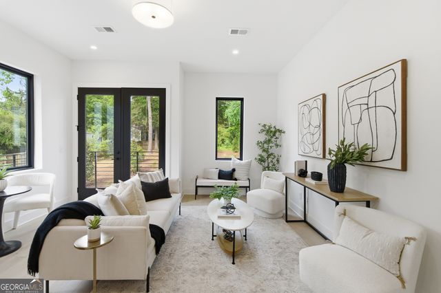 1186 Penny Lane, Atlanta, GA 30324
