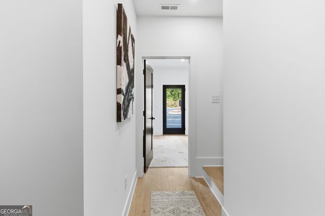 1186 Penny Lane, Atlanta, GA 30324