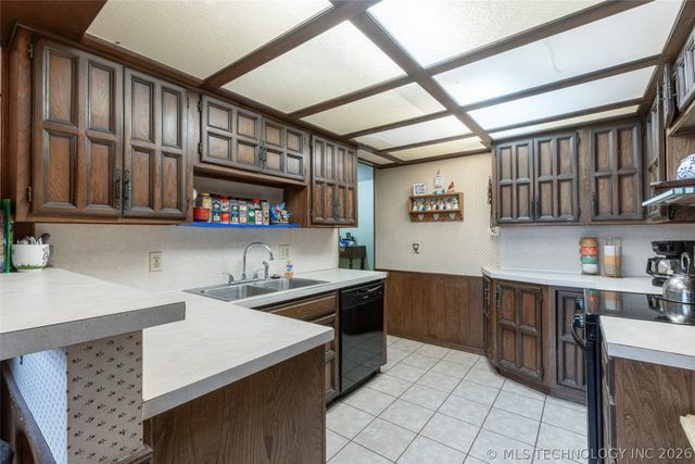 3000 E Indianola Street, Broken Arrow, OK 74014