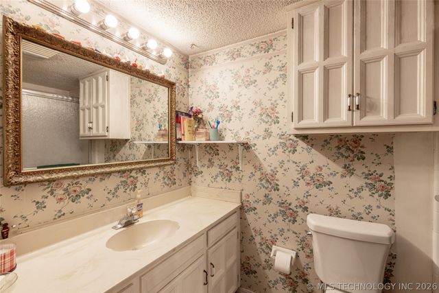 3000 E Indianola Street, Broken Arrow, OK 74014