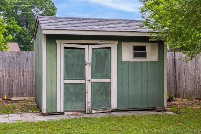 3000 E Indianola Street, Broken Arrow, OK 74014