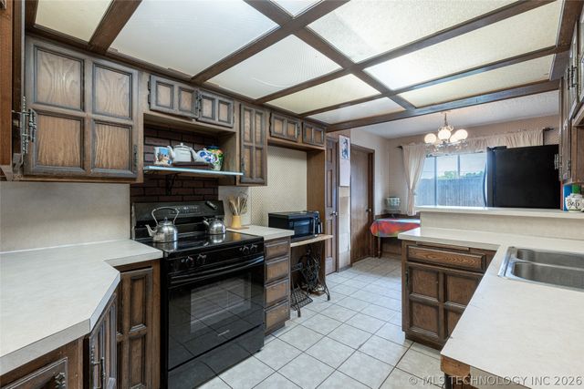 3000 E Indianola Street, Broken Arrow, OK 74014