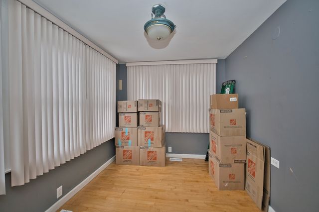 3422 N Kolmar Avenue, Chicago, IL 60641