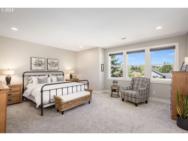 14647 Nw FRICKE Ln, Portland, OR 97229