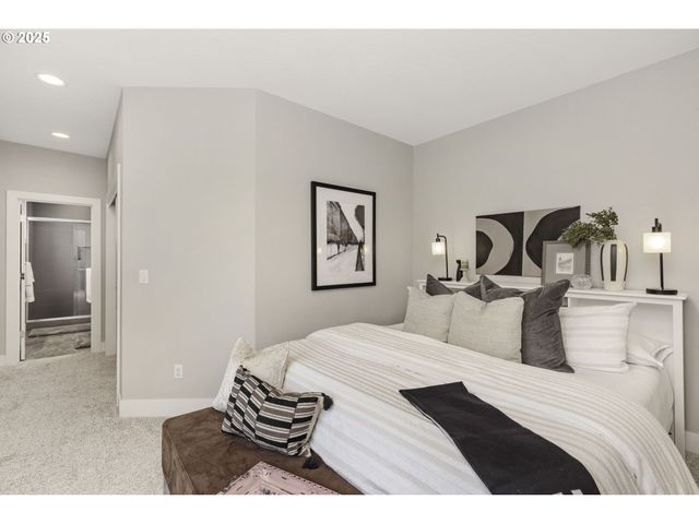 14647 Nw FRICKE Ln, Portland, OR 97229