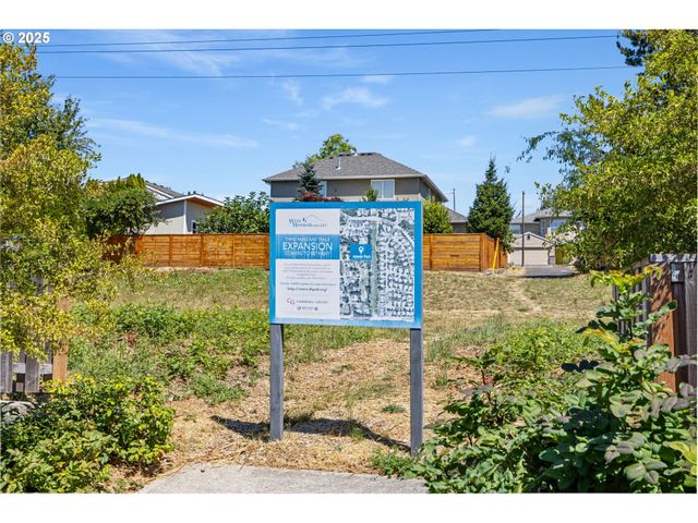 14647 Nw FRICKE Ln, Portland, OR 97229