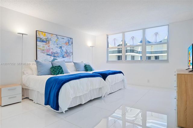 9511 Collins Ave 901, Surfside, FL 33154