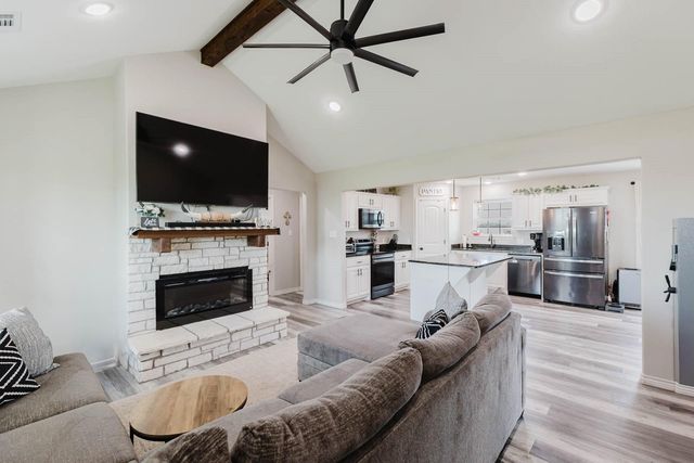 8615 N Fm 51, Decatur, TX 76234