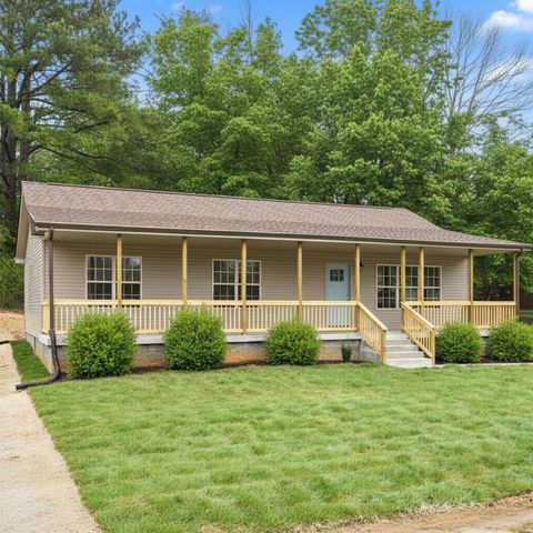 457 Reeves Dr, Clarksville, TN 37043