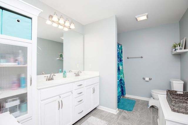 457 Reeves Dr, Clarksville, TN 37043