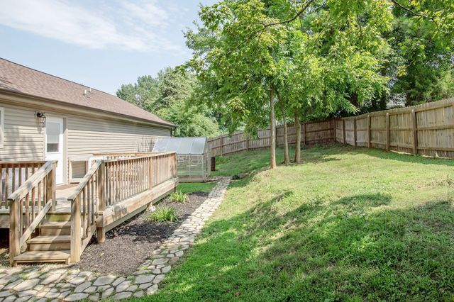 457 Reeves Dr, Clarksville, TN 37043