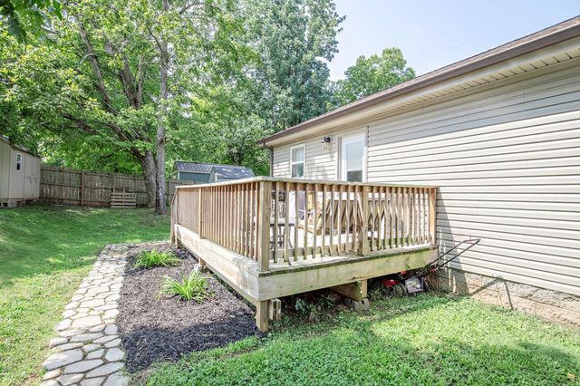 457 Reeves Dr, Clarksville, TN 37043