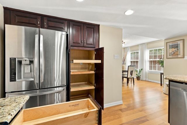 2524 Brooke Trail, Carrollton, TX 75006