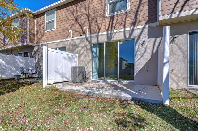 4739 WHITE SANDERLING COURT, Tampa, FL 33619