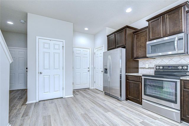 4739 WHITE SANDERLING COURT, Tampa, FL 33619