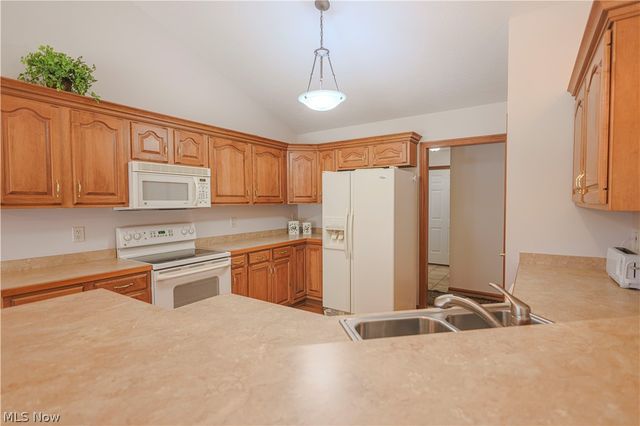 2535 Queensbury Road, Alliance, OH 44601