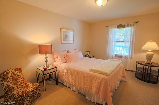 2535 Queensbury Road, Alliance, OH 44601