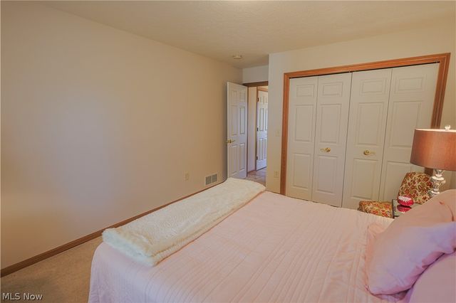 2535 Queensbury Road, Alliance, OH 44601