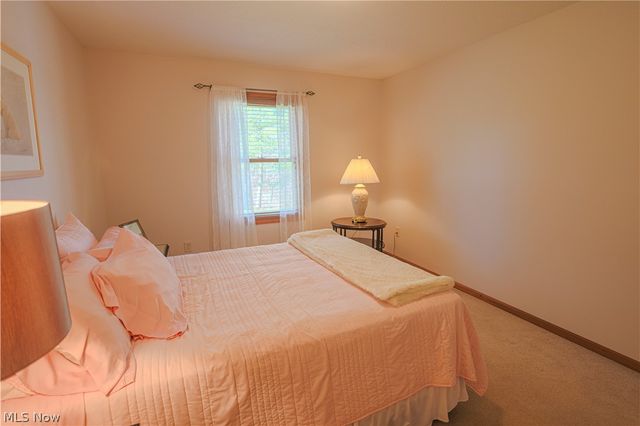 2535 Queensbury Road, Alliance, OH 44601