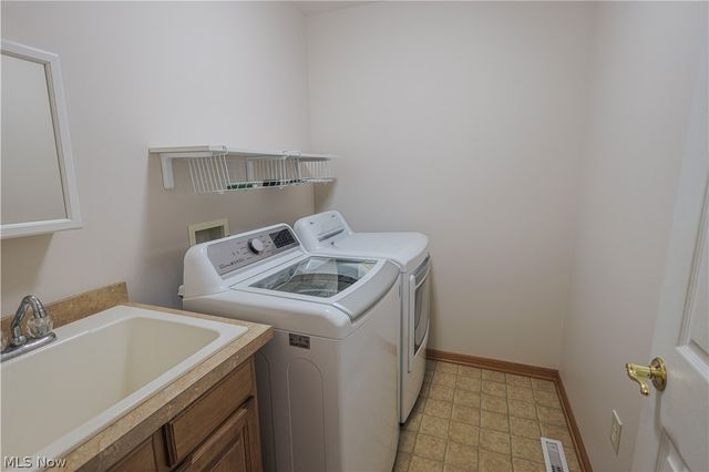 2535 Queensbury Road, Alliance, OH 44601