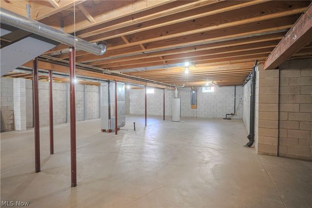 2535 Queensbury Road, Alliance, OH 44601