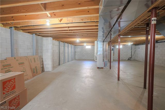 2535 Queensbury Road, Alliance, OH 44601