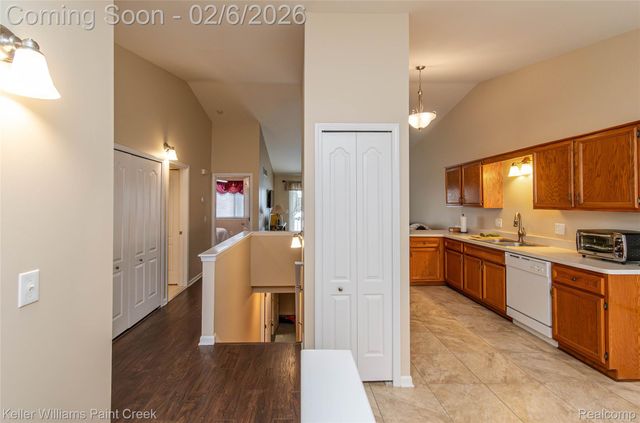 11406 Juliette 27, Washington Township, MI 48094