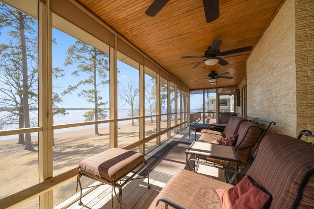 115 Oakwood, Avinger, TX 75630